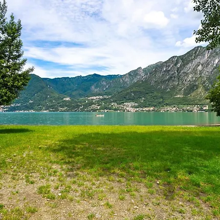 Holiday home Casa Glicine On The Lake Claino