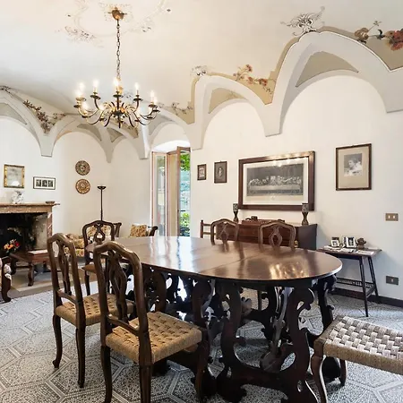 Holiday home Casa Glicine On The Lake Claino